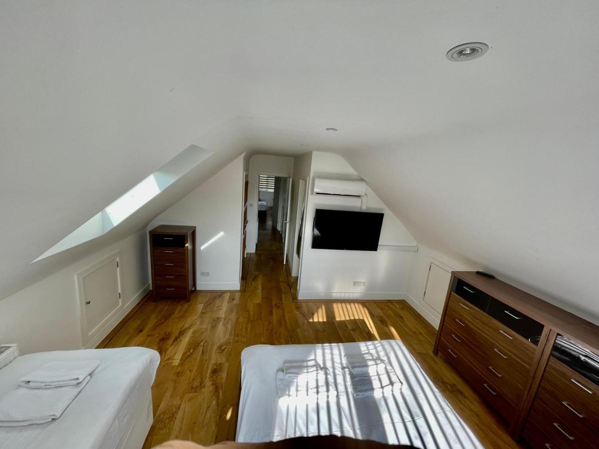 Four Corners Holiday Home Hot Tub & Sauna Ferndown Exteriör bild