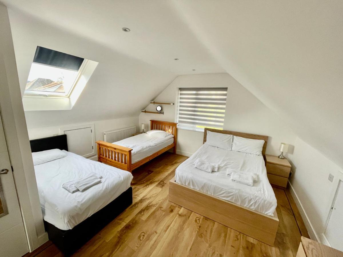 Four Corners Holiday Home Hot Tub & Sauna Ferndown Exteriör bild