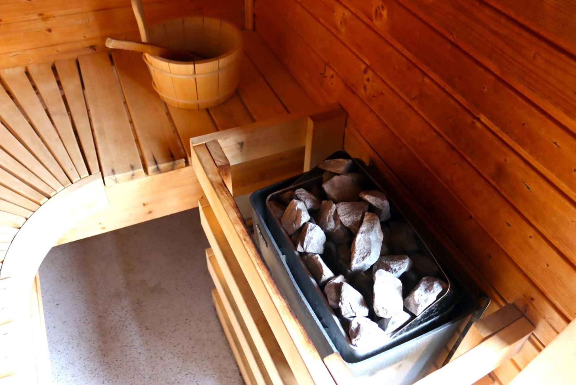 Four Corners Holiday Home Hot Tub & Sauna Ferndown Exteriör bild
